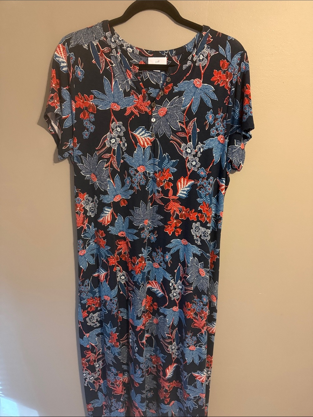 J Jill  Long Maxi Dress Floral  Knit. Cap sleeve. Size Large.  Summer